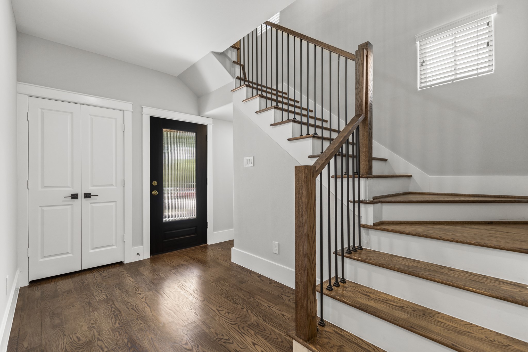 1421 West 23rd Street, Unit C Houston, TX 77008 - Photo 32 of 40 a view of entryway with wooden floor