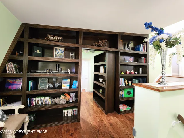 $599,000 | 185 Quiet Valley Road, Stroudsburg, PA 18360