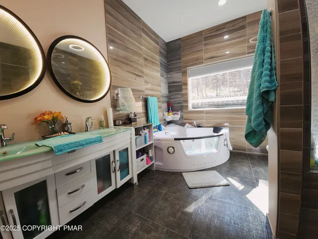 $599,000 | 185 Quiet Valley Road, Stroudsburg, PA 18360