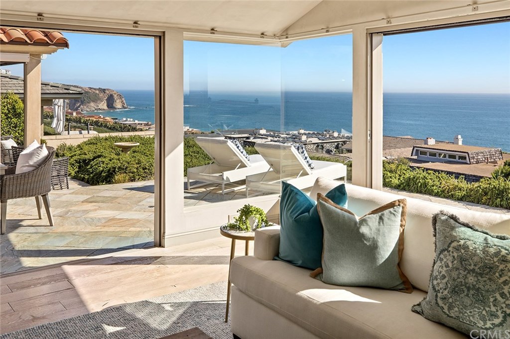 Welcome home to 33821 Shackleton Isle in gorgeous Niguel Shores!