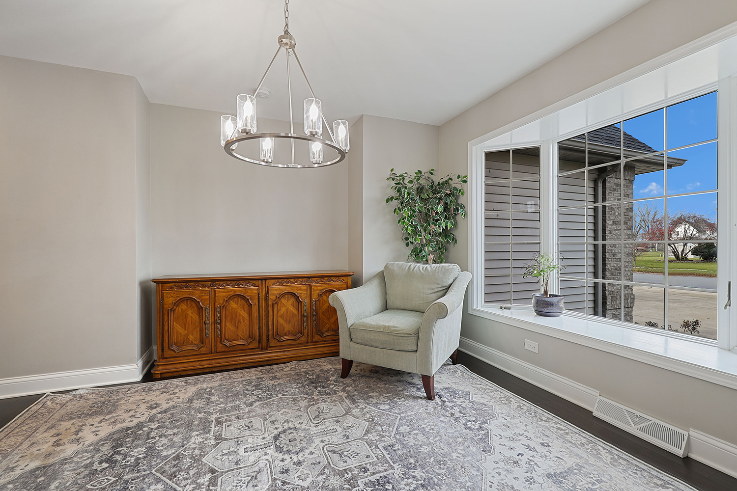 22507 Bass Lake Road Plainfield, IL 60544 - Photo 8 of 26 Gallery Image 8