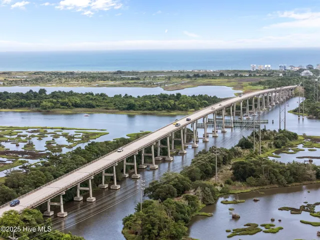 $274,900 | 208 Sandy Cv Lane, Sneads Ferry, NC 28460