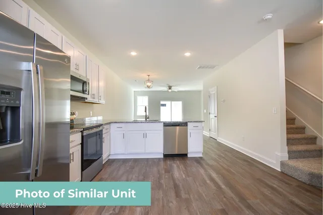 $274,900 | 208 Sandy Cv Lane, Sneads Ferry, NC 28460