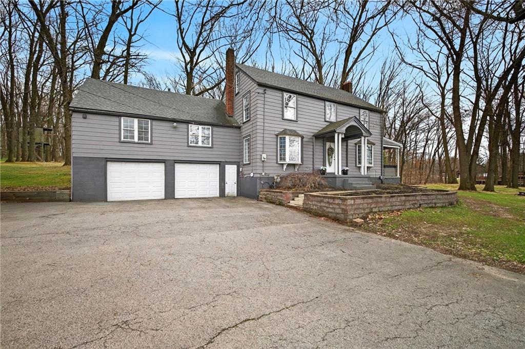 1369 South Hermitage Road Hermitage, PA 16148 - Photo 1 of 40