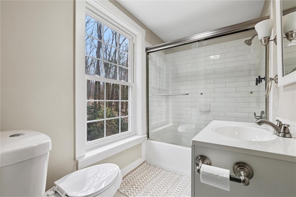 1369 South Hermitage Road Hermitage, PA 16148 - Photo 24 of 40