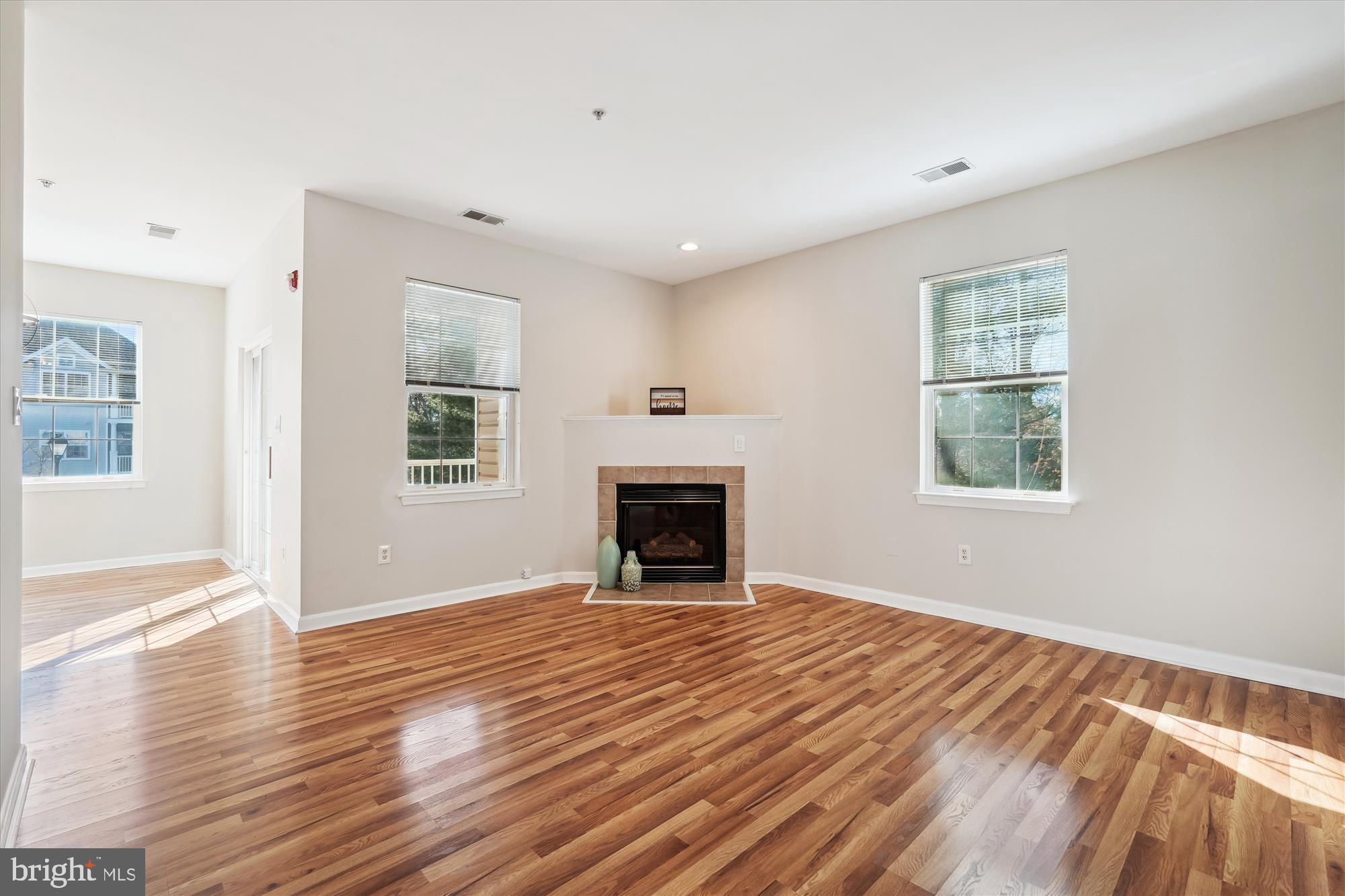 12708 Found Stone Road, Unit 3201 Germantown, MD 20876 - Photo 3 of 34 Gallery Image 3