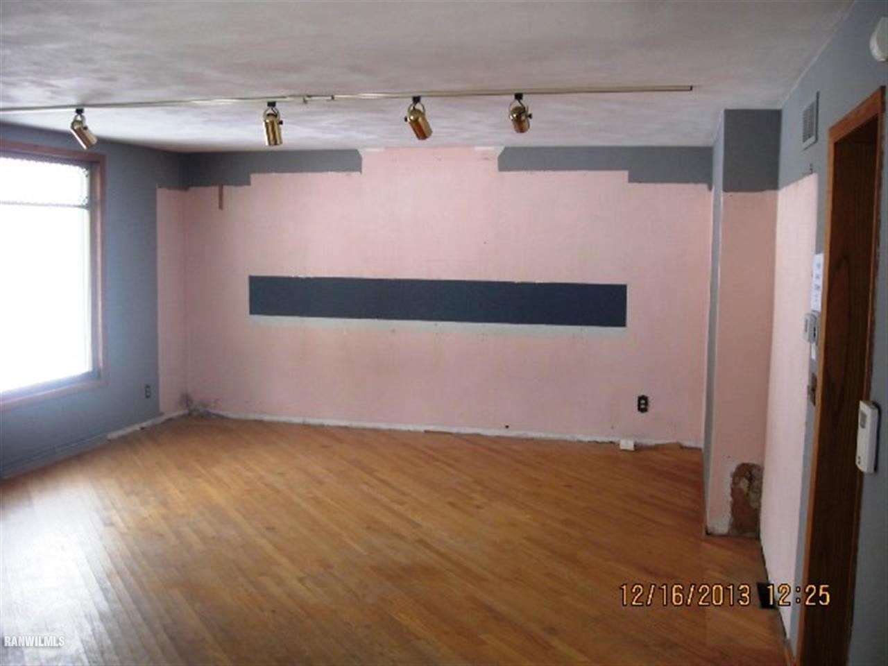 1471 West Becker School Road Freeport, IL 61032 - Photo 3 of 21 a view of an empty room
