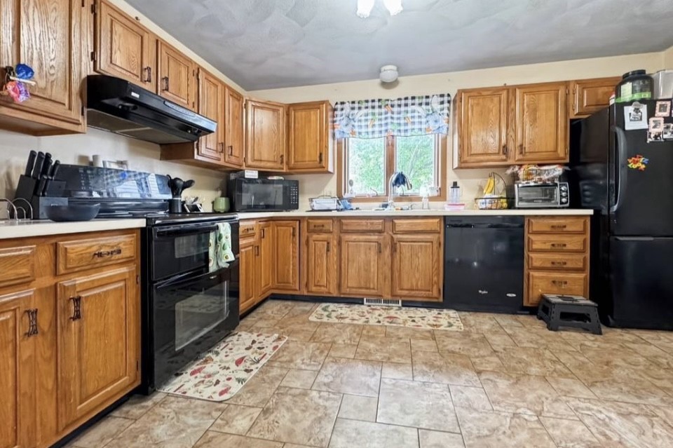 364 Oak Street Vestal, NY 13850 - Photo 5 of 15