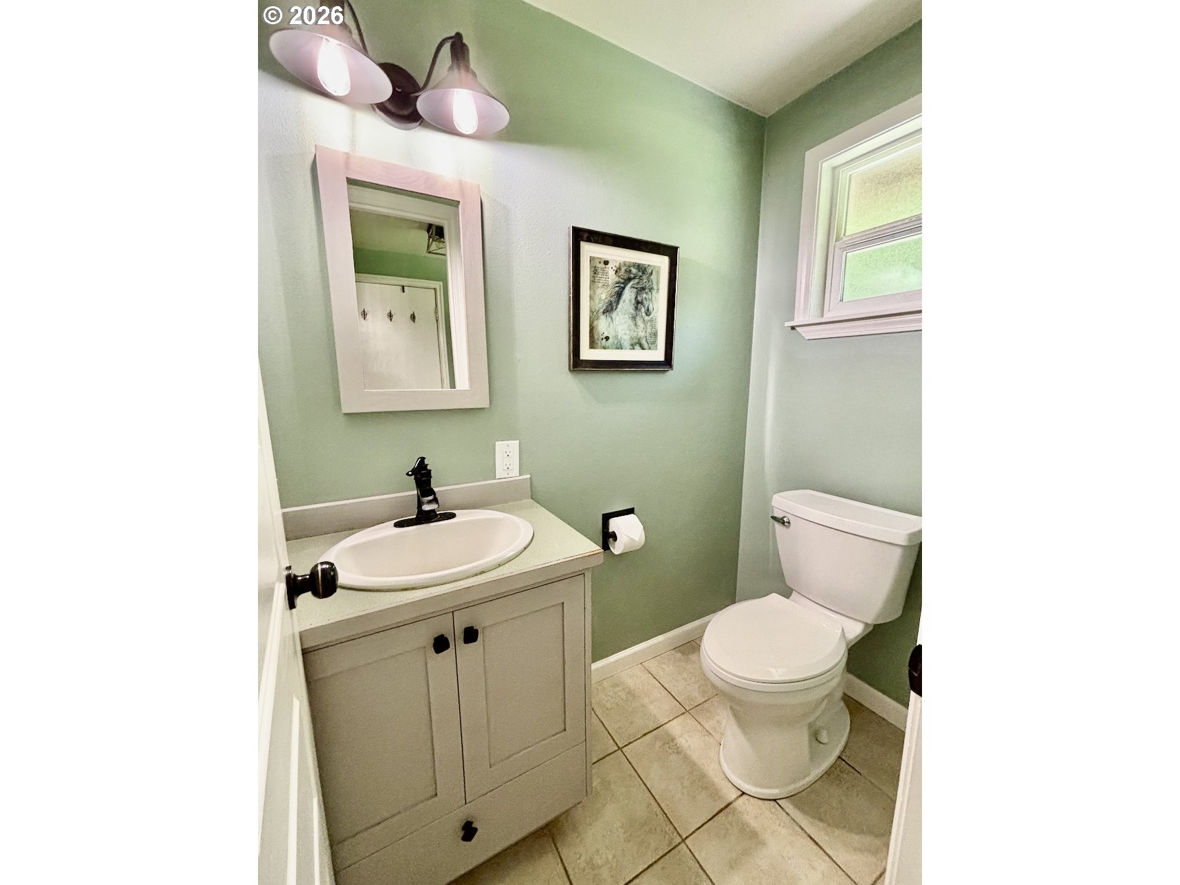 38684 Natures Garden Street Springfield, OR 97478 - Photo 20 of 26 a bathroom with a sink a toilet and mirror
