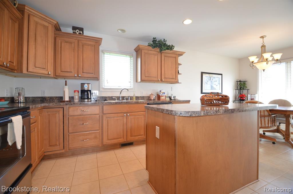 12425 Torrey Road Fenton, MI 48430 - Photo 20 of 65