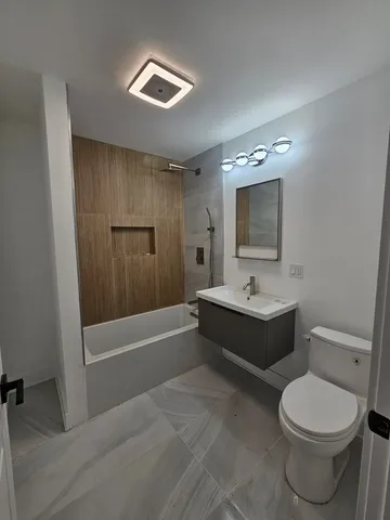 $259,900 | 7832 South Evans Avenue, Chicago, IL 60619