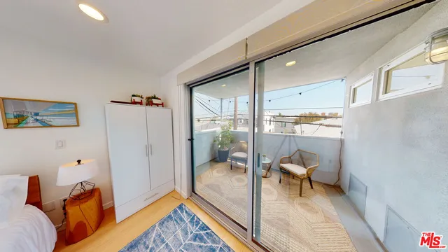 $2,398,000 | 1410 Pacific Avenue, Venice, CA 90291