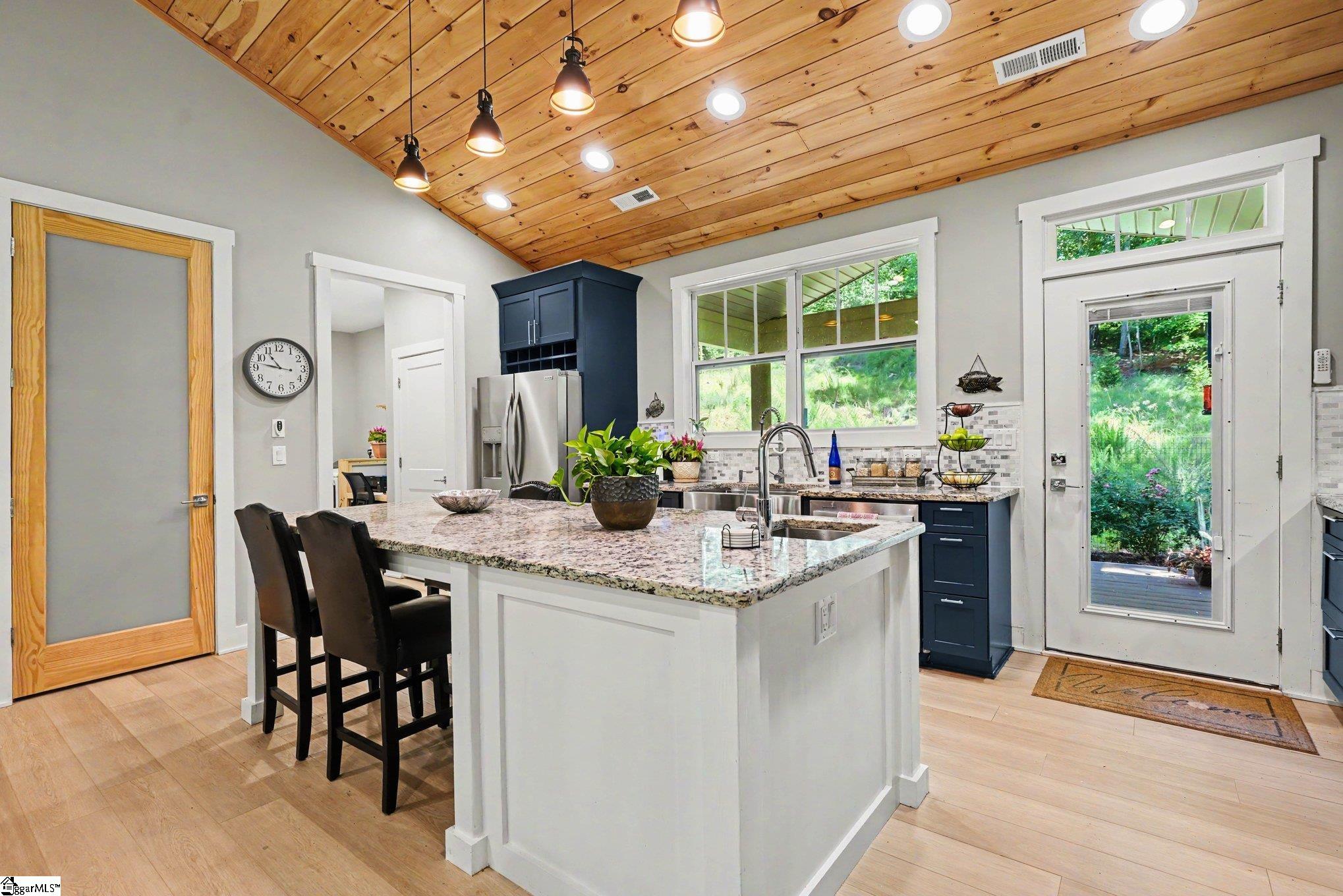 1241 Hayes Road Columbus, NC 28722 - Photo 10 of 31