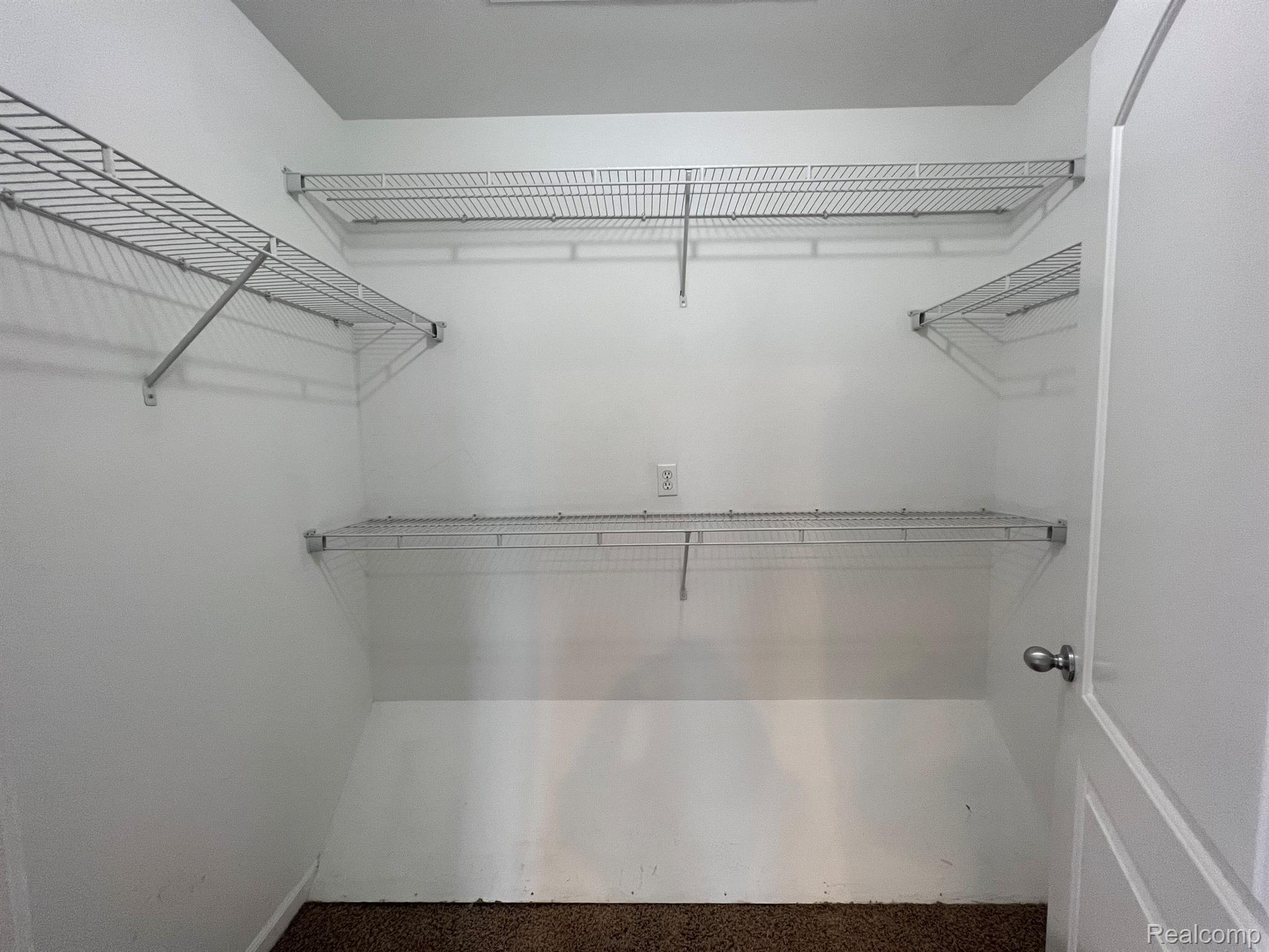 2030 Decker Road Walled Lake, MI 48390 - Photo 20 of 27 Gallery Image 20