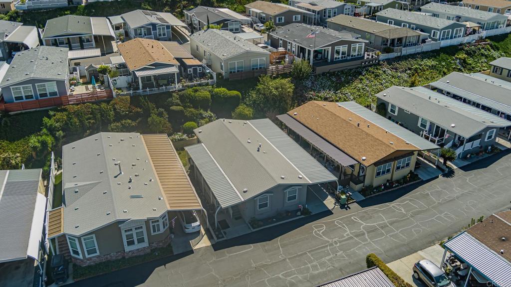 4650 Dulin Road, Unit 40 Fallbrook, CA 92003 - Photo 18 of 52 an aerial view of multiple houses with yard