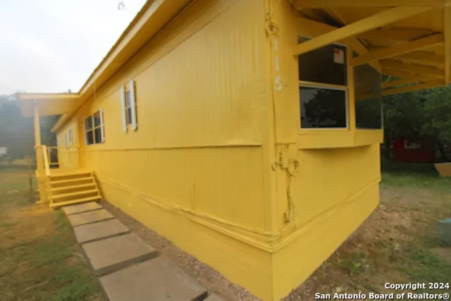 $1,300 | 115 Randall Road, Lakehills, TX 78063