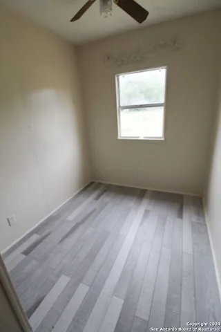 $1,300 | 115 Randall Road, Lakehills, TX 78063