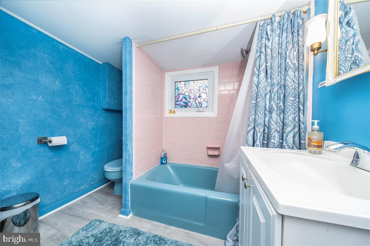 4919 Old Swimming Pool Road Frederick, MD 21703 - Photo 15 of 24 FULL BATHROOM