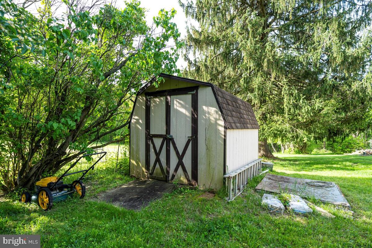 4919 Old Swimming Pool Road Frederick, MD 21703 - Photo 22 of 24 SHED
