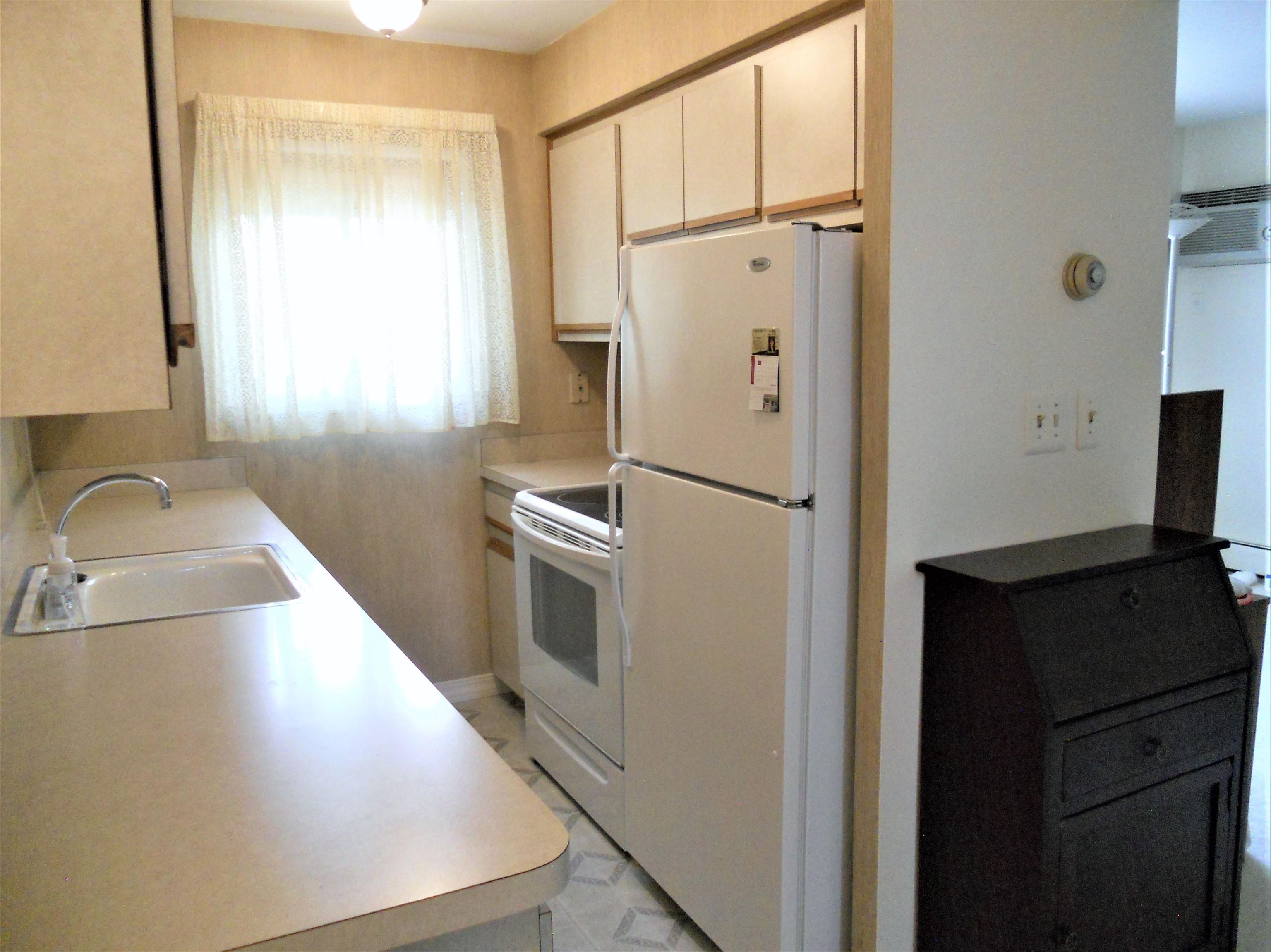 34500 Mulvey Road, Unit 8B Fraser, MI 48026 - Photo 11 of 27 50098954-10.JPG