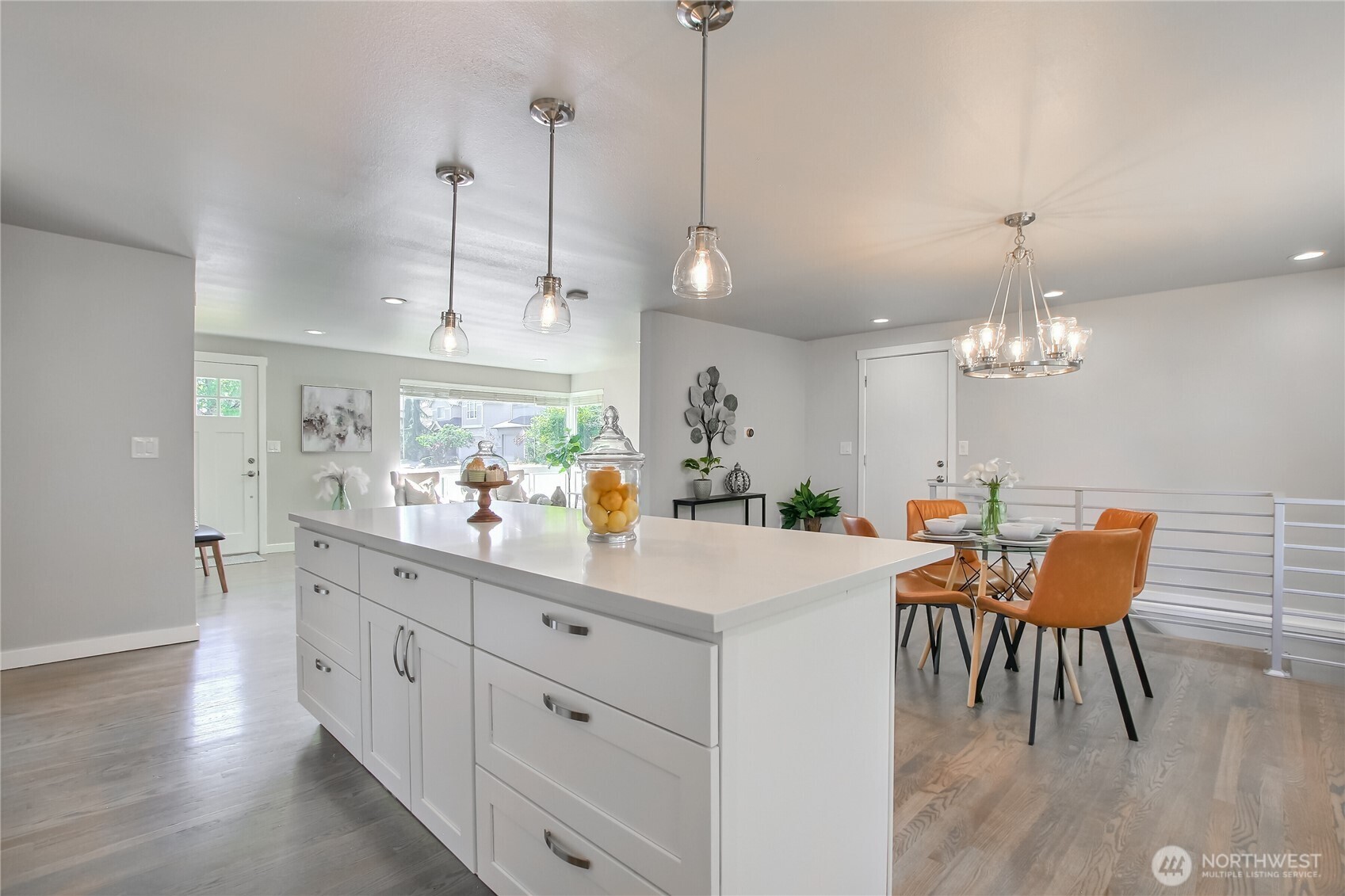 2025 Edmonds Avenue Northeast Renton, WA 98056 - Photo 13 of 33
