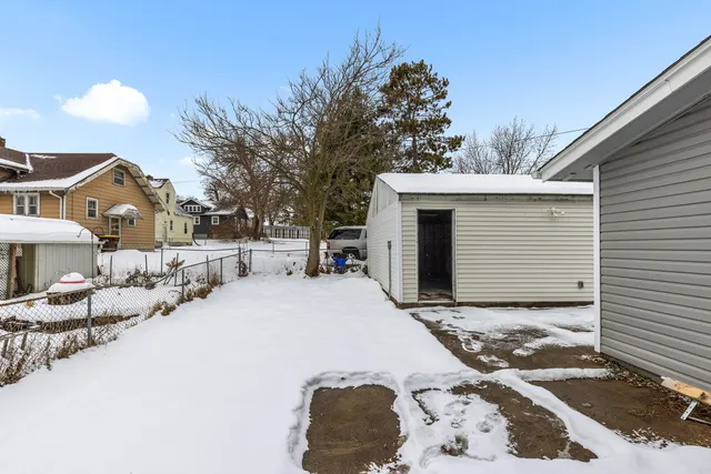 $172,000 | 319 Foster Avenue, Rockford, IL 61102