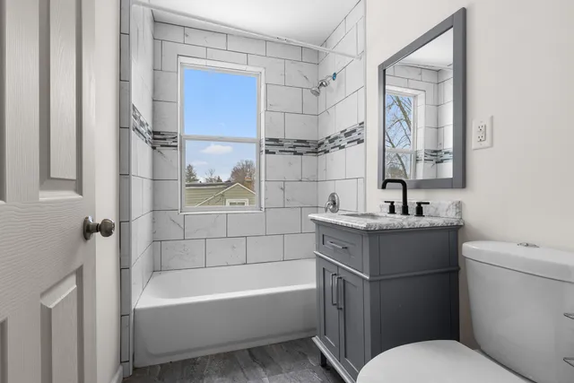 $172,000 | 319 Foster Avenue, Rockford, IL 61102