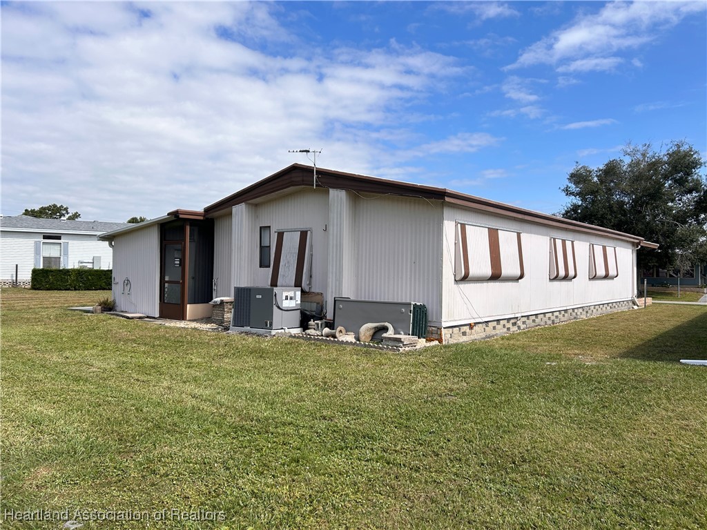 1528 Caribbean Road Sebring, FL 33870 - Photo 20 of 21 Gallery Image 20