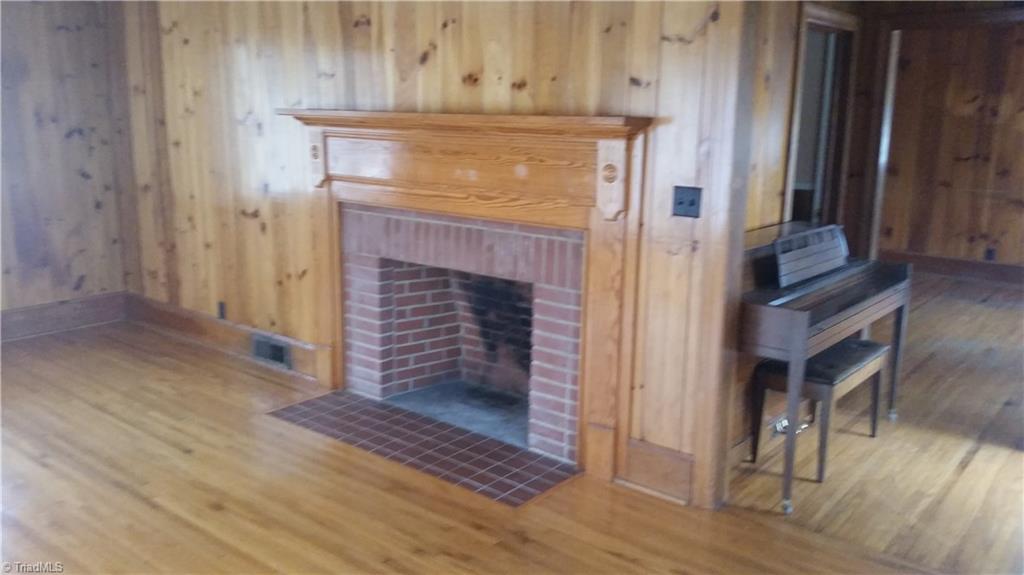 1327 Austin Traphill Road Elkin, NC 28621 - Photo 3 of 6 Gallery Image 3