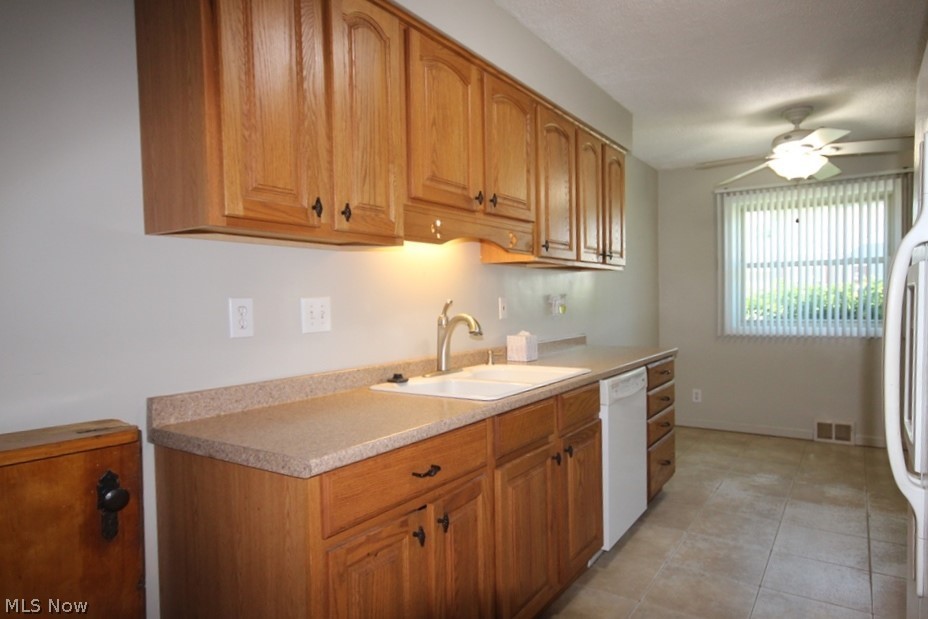 10610 Windham Road Parma, OH 44130 - Photo 10 of 25