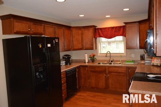 5303 West Airways Road Peoria, IL 61607 - Photo 9 of 29 Gallery Image 9