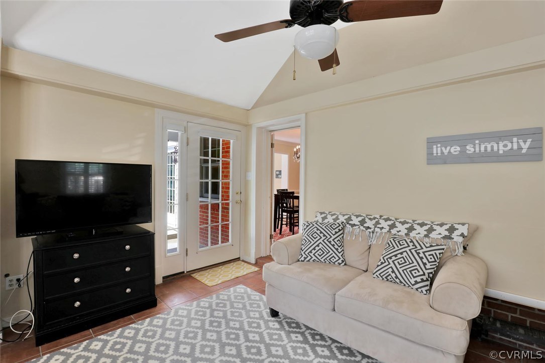 1000 Pine Ridge Road Richmond, VA 23226 - Photo 13 of 39 Gallery Image 13