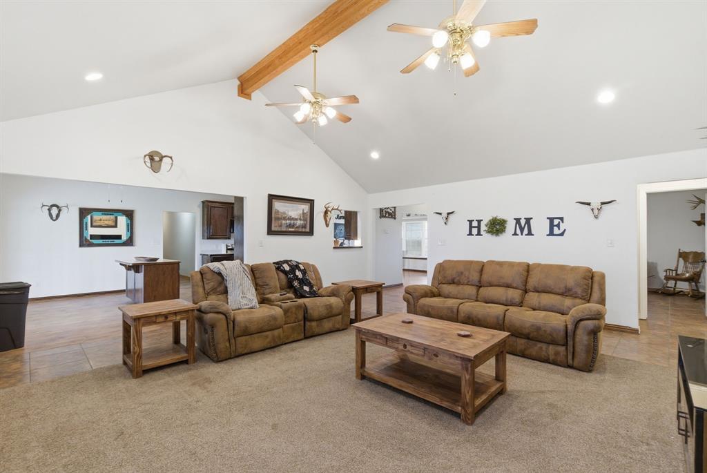 301 Rhoades Lane Springtown, TX 76082 - Photo 4 of 33