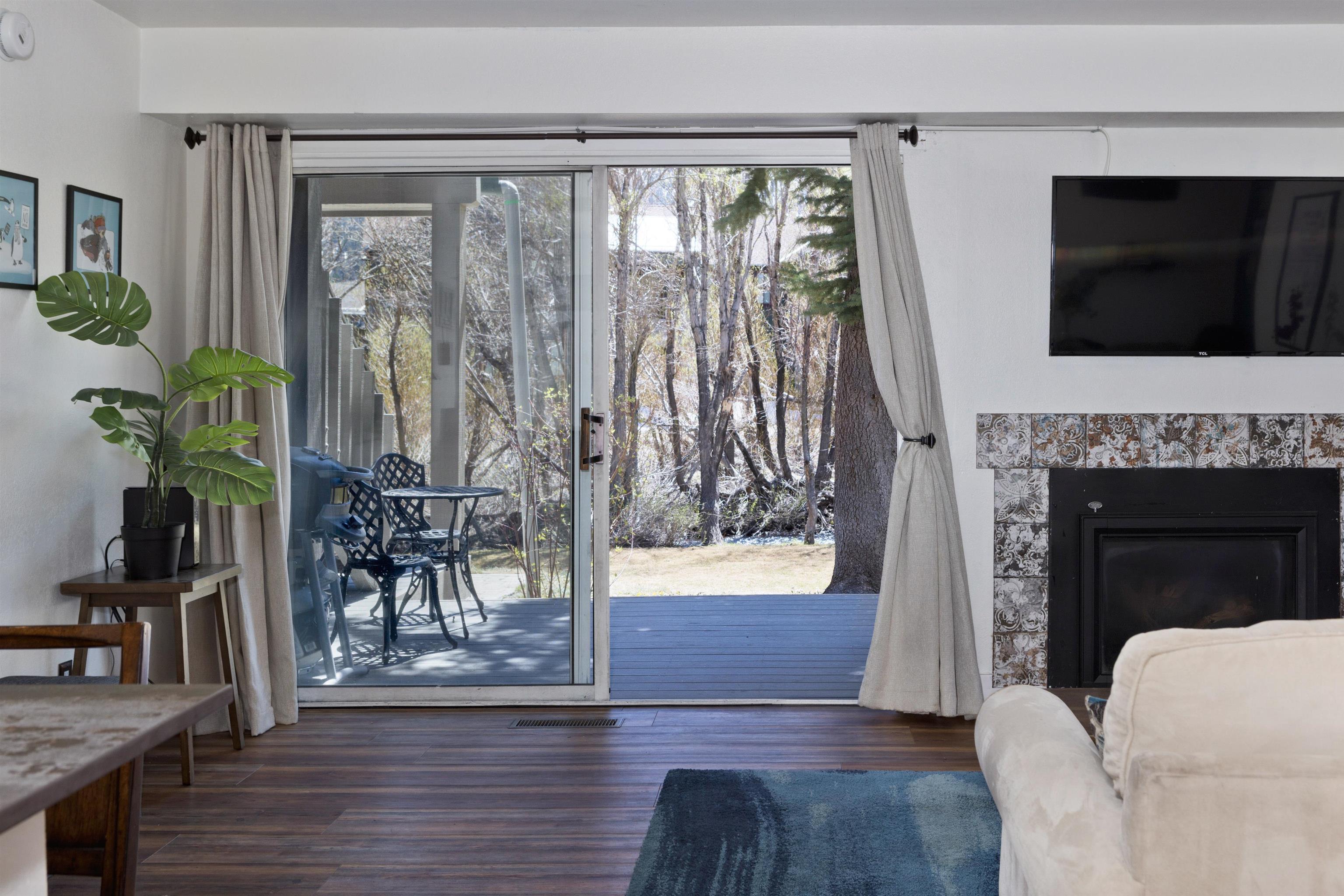 625 Golden Creek Road, Unit 625 Mammoth Lakes, CA 93546 - Photo 3 of 30