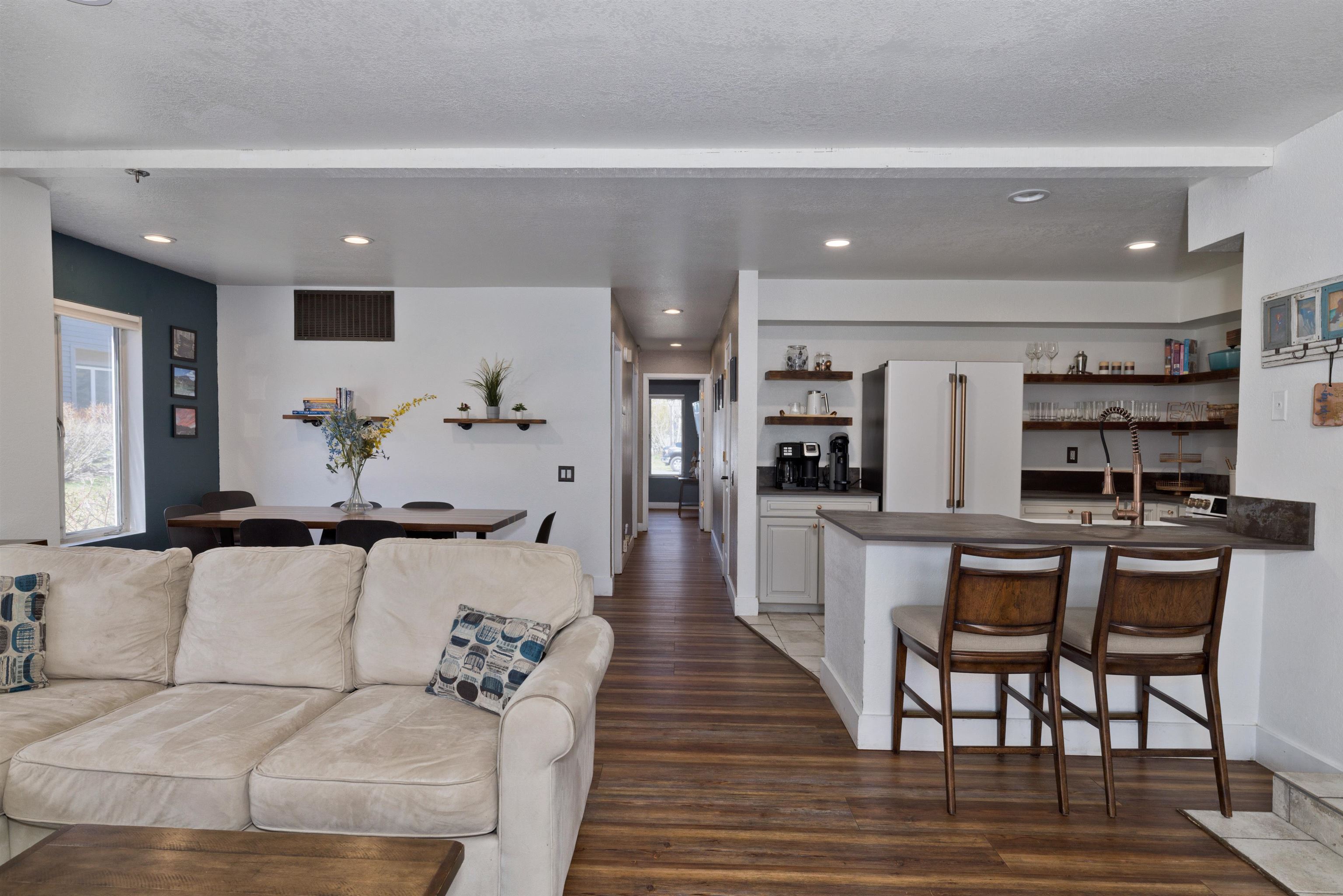 625 Golden Creek Road, Unit 625 Mammoth Lakes, CA 93546 - Photo 7 of 30