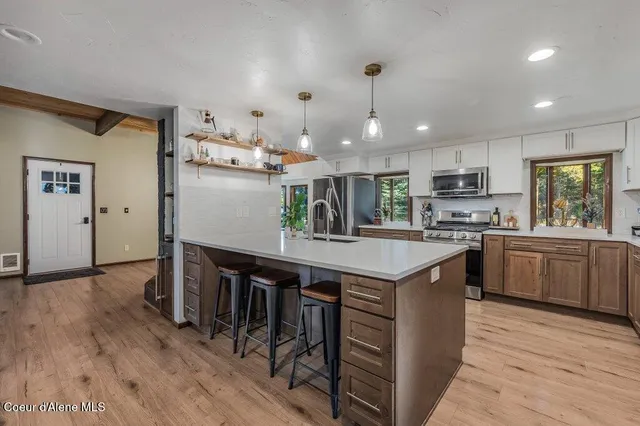 $798,000 | 31745 North Caravelle Road, Athol, ID 83801