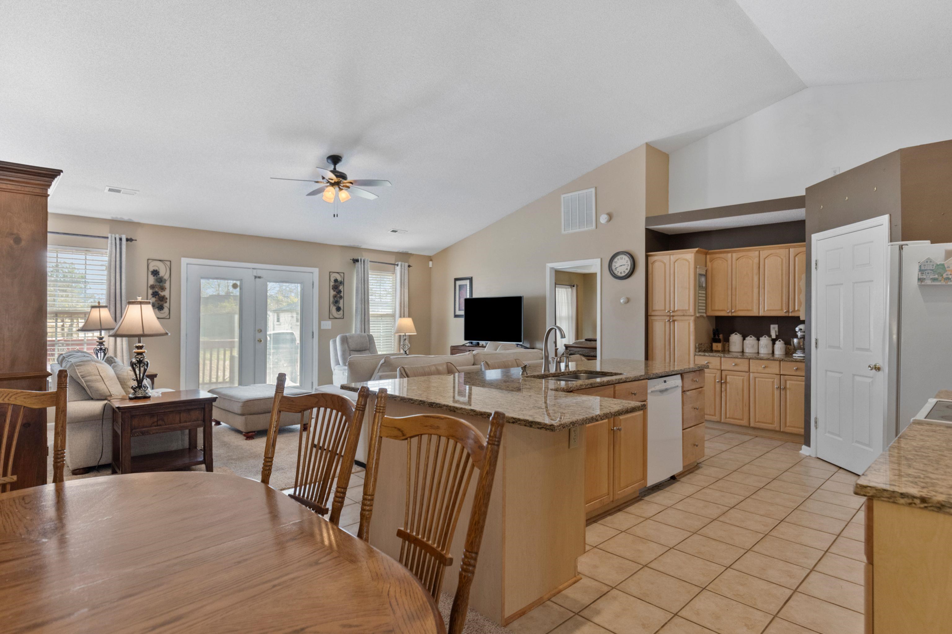 194 Clearview Circle Greer, SC 29651 - Photo 5 of 33