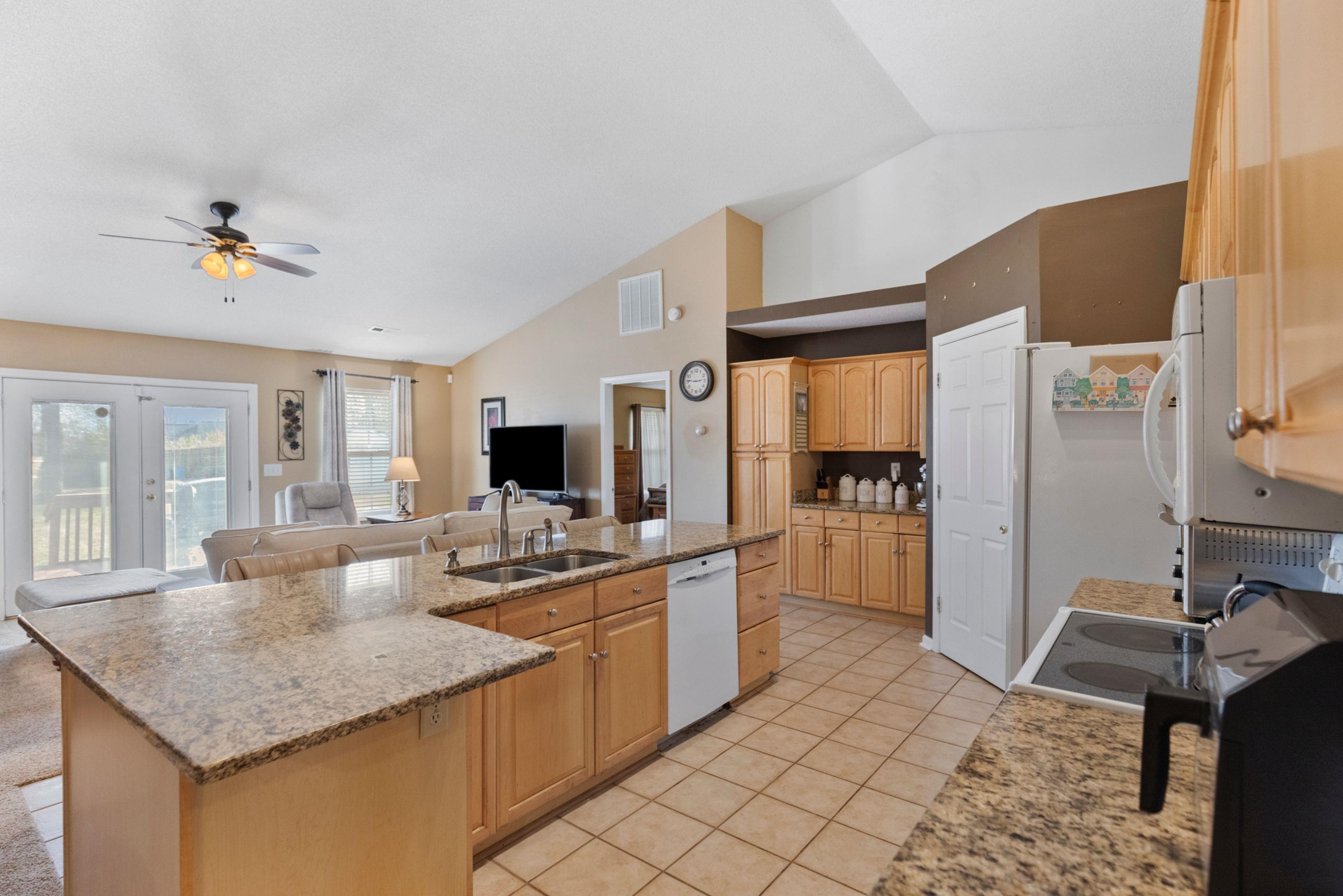 194 Clearview Circle Greer, SC 29651 - Photo 6 of 33