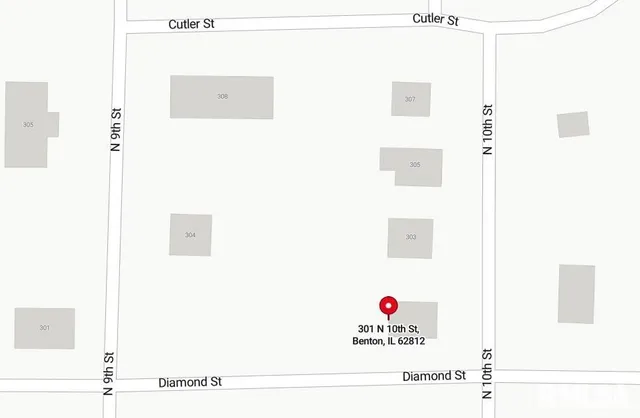 $4,500 | 301 North 10th Street, Benton, IL 62812