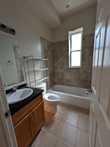 $1,600 | 5031 South Hermitage Avenue, Unit 3F, Chicago, IL 60609