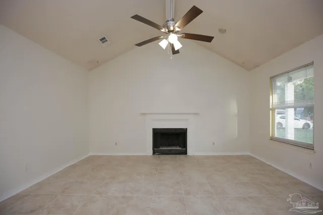 $1,400 | 6972 Weatherwood Drive, Pensacola, FL 32506