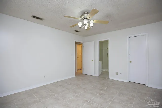 $1,400 | 6972 Weatherwood Drive, Pensacola, FL 32506