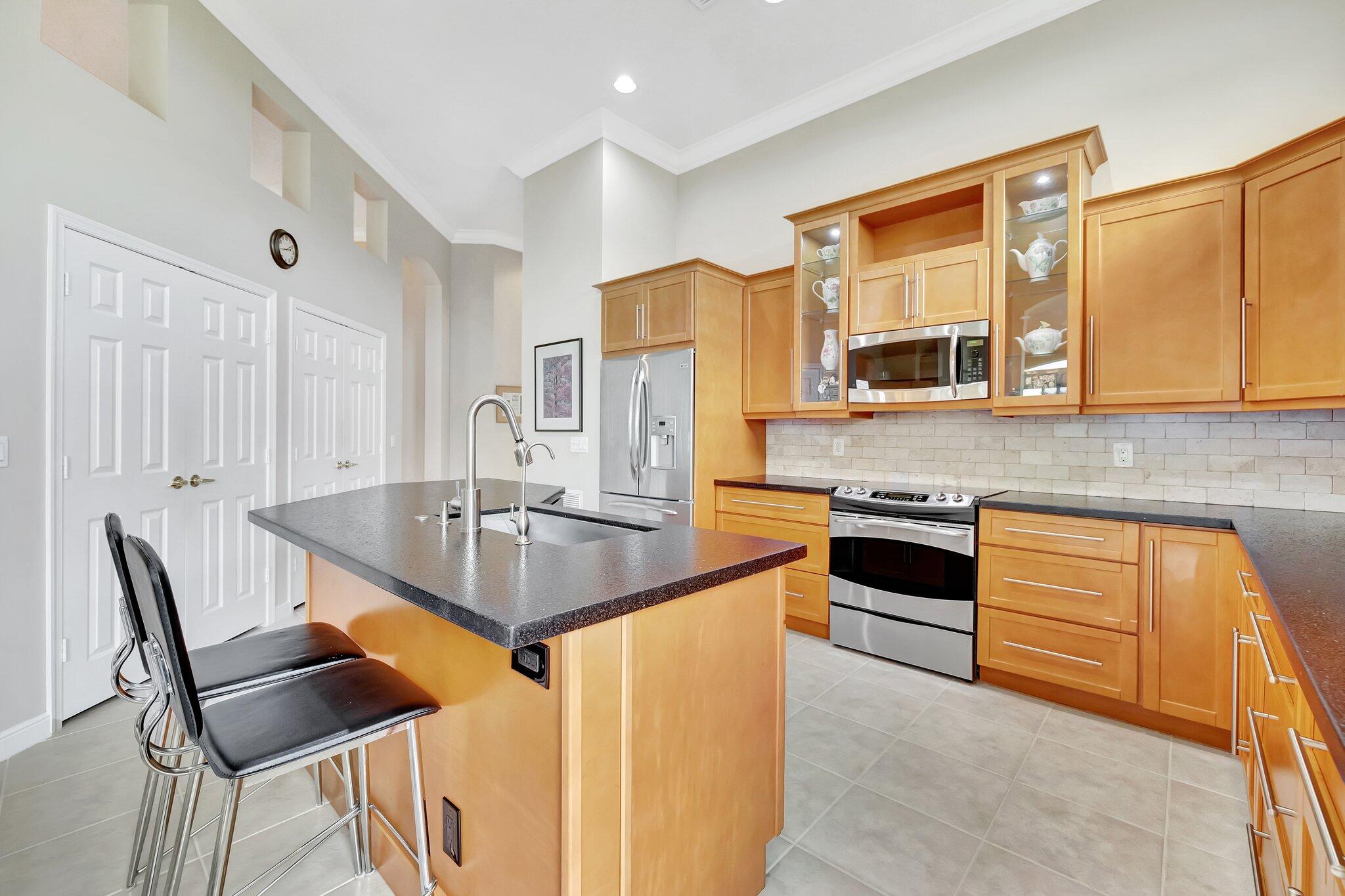 7023 Fairway Lakes Drive Boynton Beach, FL 33472 - Photo 10 of 82 18-web-or-mls-3W7A8734