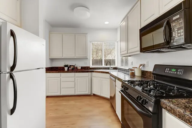 $649,000 | 3180 Albany Circle, Davis, CA 95618