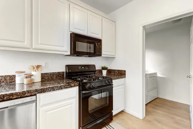 $649,000 | 3180 Albany Circle, Davis, CA 95618