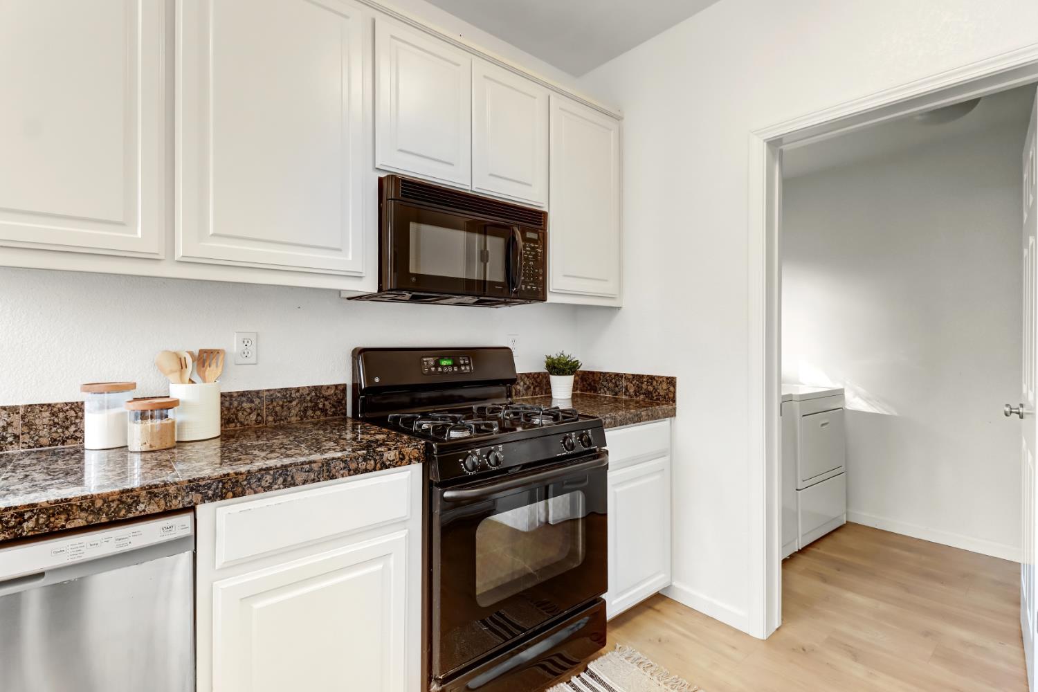 3180 Albany Circle Davis, CA 95618 - Photo 20 of 48