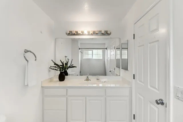 $649,000 | 3180 Albany Circle, Davis, CA 95618