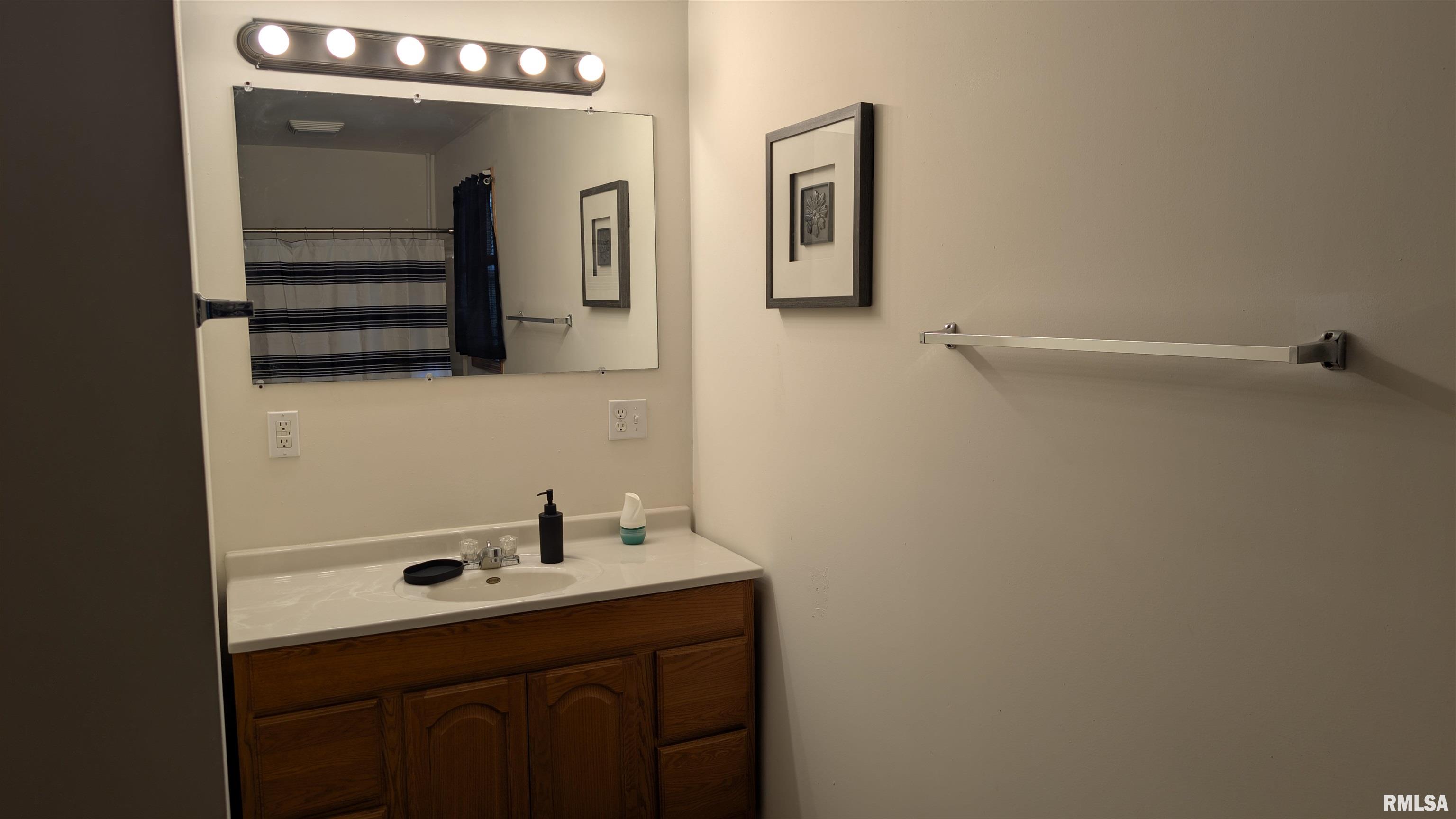 432 West Calhoun Street Macomb, IL 61455 - Photo 23 of 26