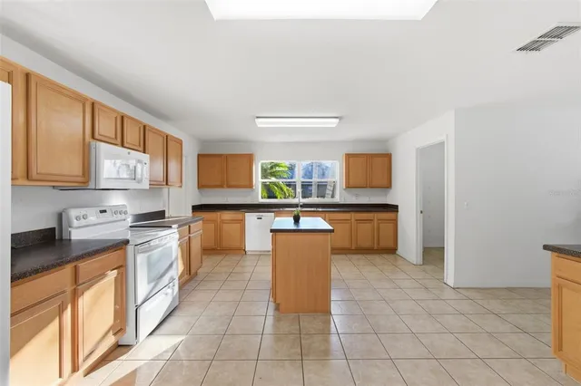 $498,000 | 36602 Honey Tree Court, Eustis, FL 32736