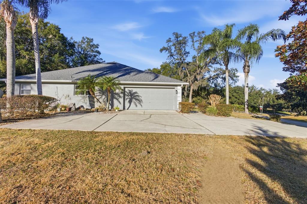 36602 Honey Tree Court Eustis, FL 32736 - Photo 8 of 52